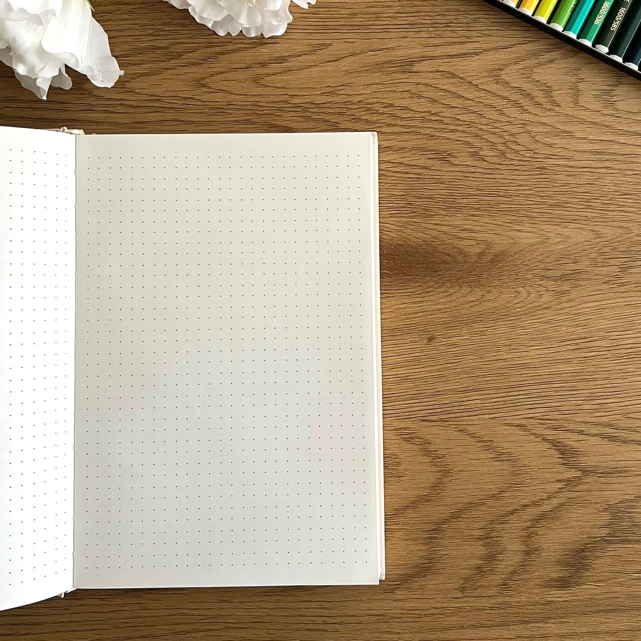 cream rawdah notebook