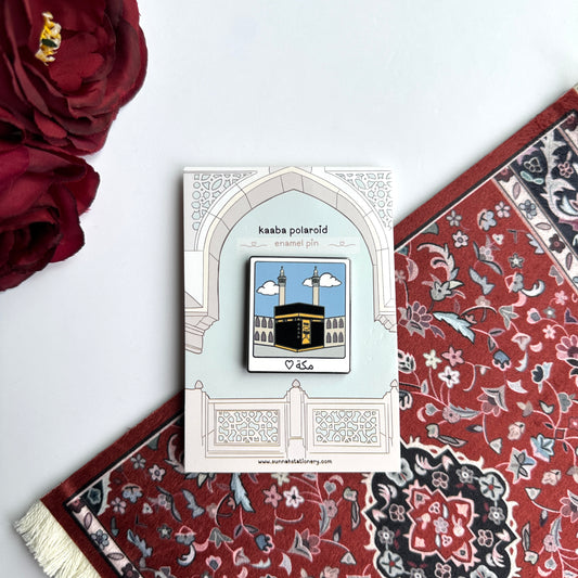 kaaba polaroid pin